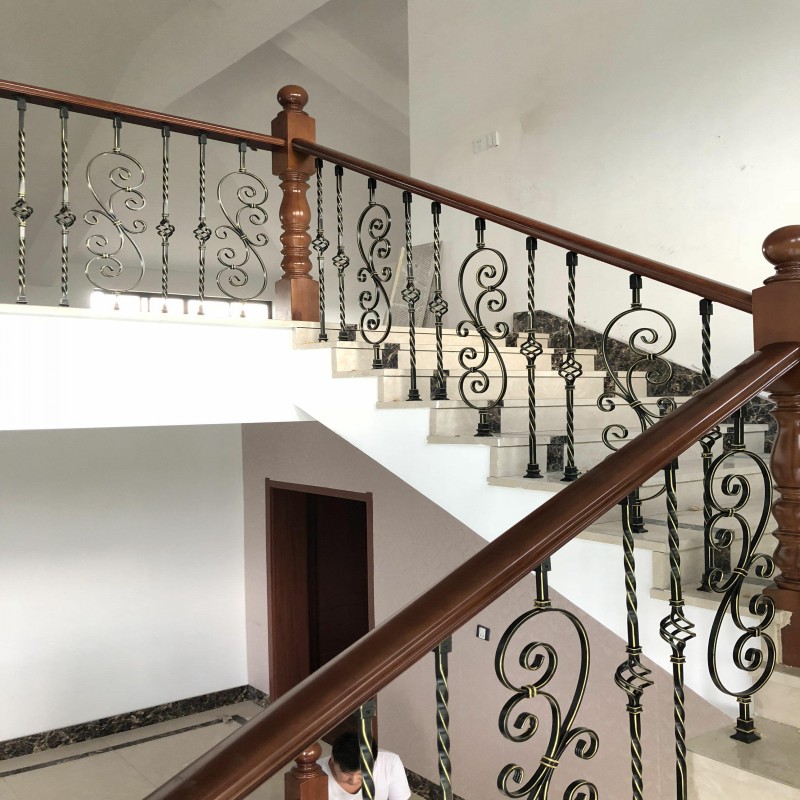 歐坤鐵藝樓梯扶手F01